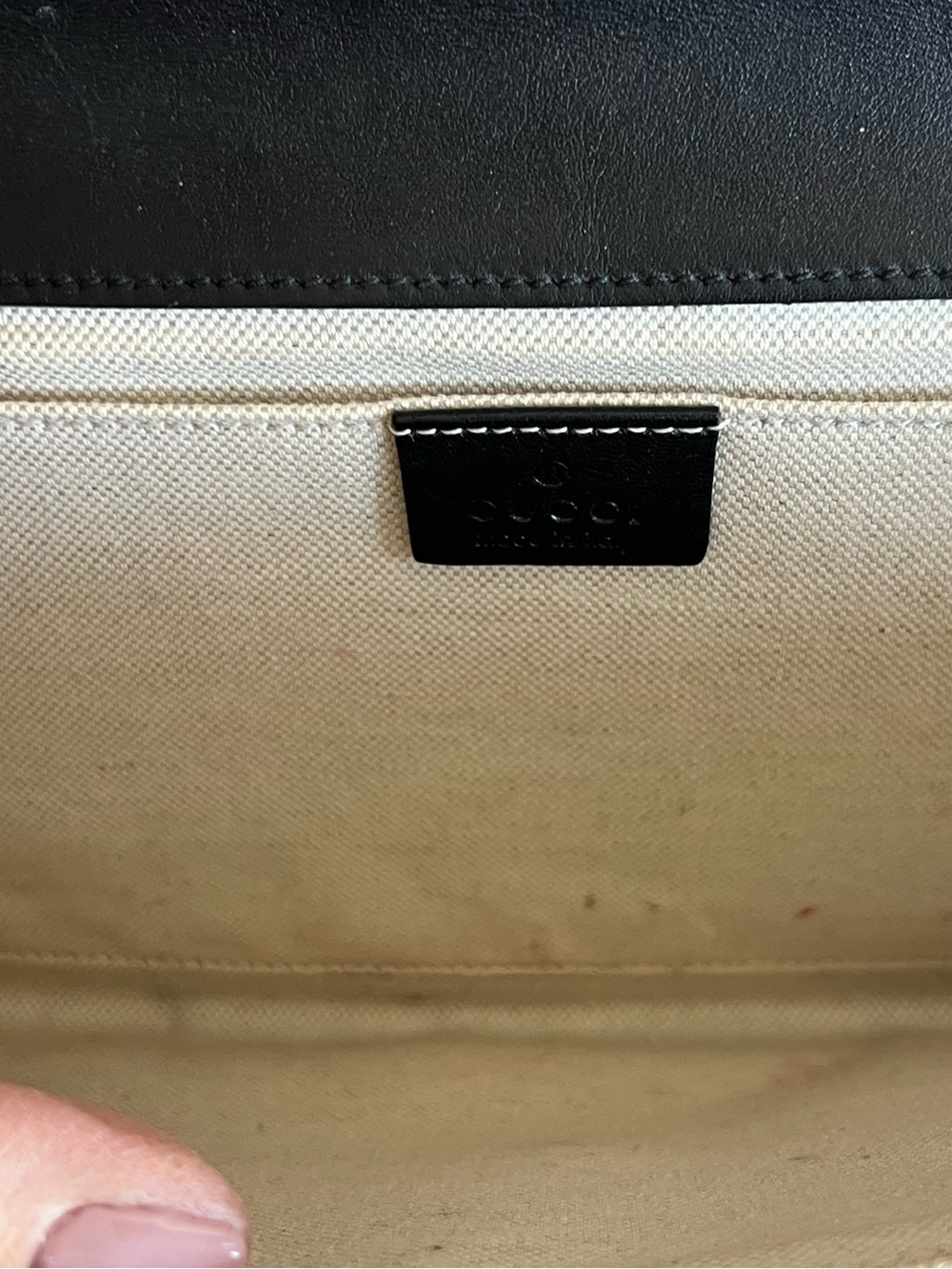 Vintage Gucci Black Patent Clutch with Silver Bar Accent - Picture 9 of 9